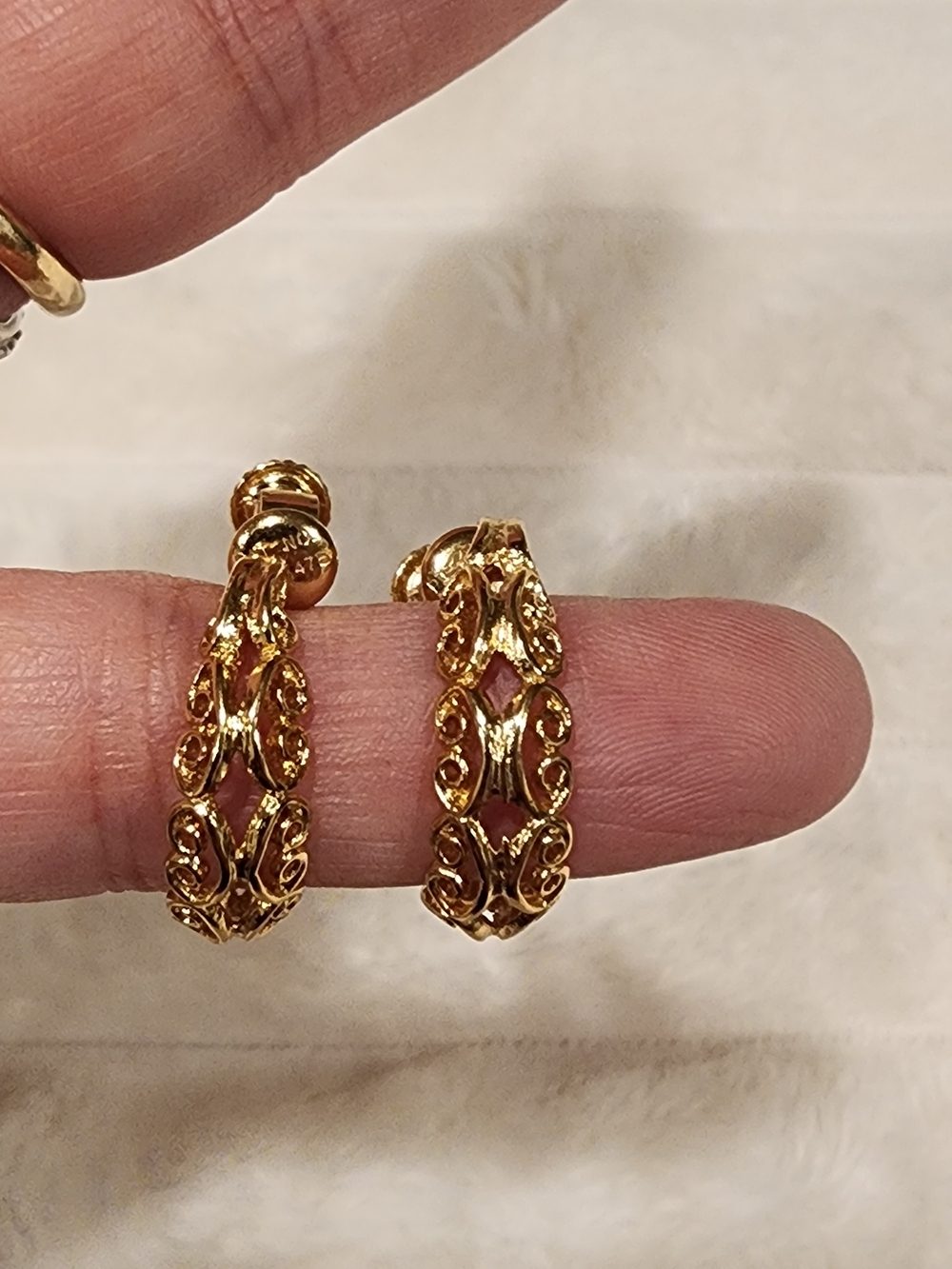 Vintage Napier Gold Tone Filigree Hoop Clip-On Earrings Signed Openwork